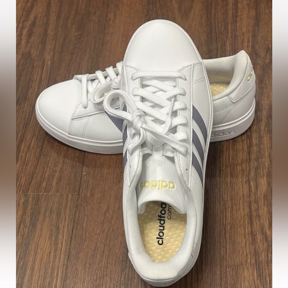 NEW! Adidas Women's Grand Court 2.0 Tennis Shoes Grey Stripes White Cloudfoam - Picture 3 of 9